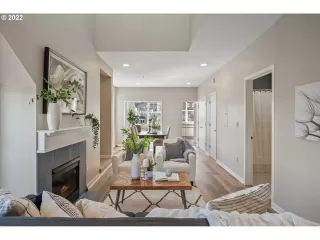 Photo #3: 22028815 Listing 