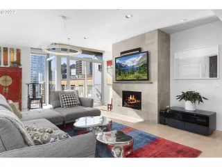 Photo #2: 22029058 Listing 