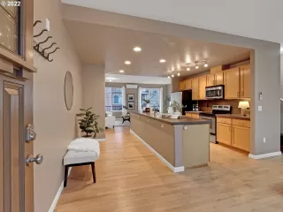 Photo #2: 22029941 Listing