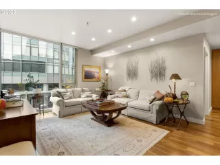 Photo #2: 22030620 Listing