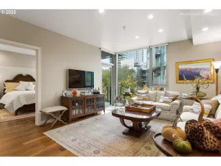 Photo #3: 22030620 Listing