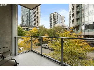 Photo #6: 22030620 Listing