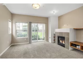 Photo #6: 22031478 Listing 