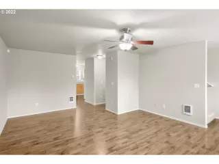 Photo #1: 22031791 Listing