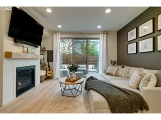 Photo #3: 22033316 Listing 