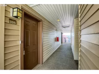 Photo #1: 22033326 Listing