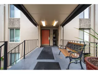 Photo #4: 22033336 Listing 