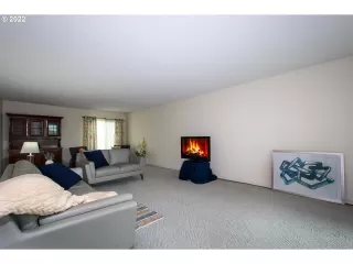 Photo #5: 22033336 Listing 