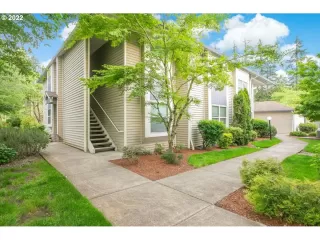 Photo #2: 22034431 Listing