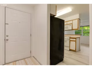 Photo #3: 22034431 Listing