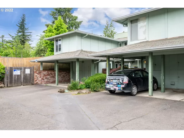 MLS: 22035147 Condo For Sale