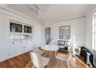 Photo #5: 22035946 Listing