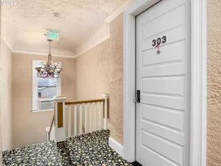 Photo #1: 22036557 Listing 