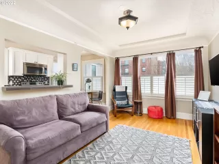 Photo #6: 22036557 Listing 