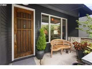 More Details about MLS # 22037341 : 2330 SW CACTUS DR