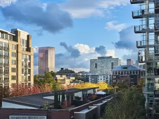 Photo #5: 22038138 Listing 