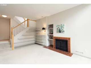 Photo #5: 22039891 Listing 