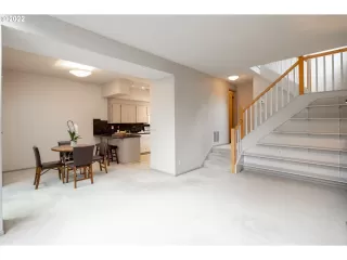 Photo #6: 22039891 Listing 