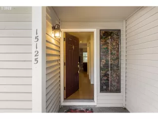 Photo #3: 22041448 Listing