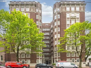 Photo #5: 22041617 Listing 