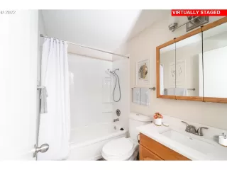 Photo #5: 22041666 Listing 