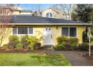 Photo #4: 22041770 Listing