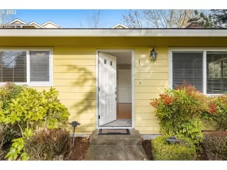 Photo #5: 22041770 Listing