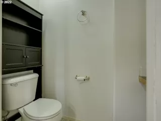 Photo #6: 22041884 Listing