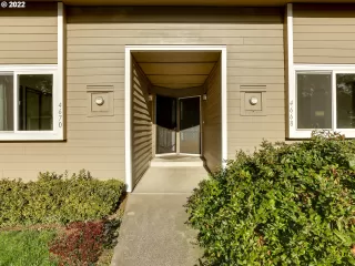 Photo #1: 22042733 Listing