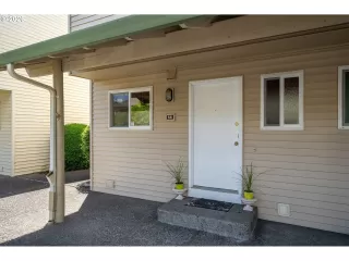 Photo #2: 220429658 Listing