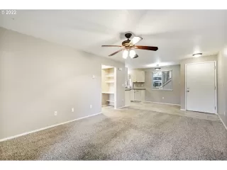 Photo #3: 22044102 Listing 