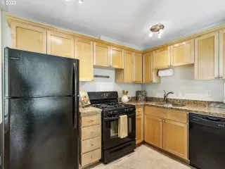 Photo #1: 22044408 Listing 