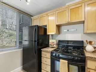 Photo #3: 22044408 Listing 