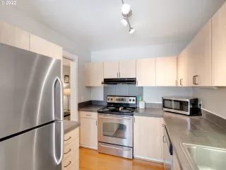 Photo #1: 22045095 Listing