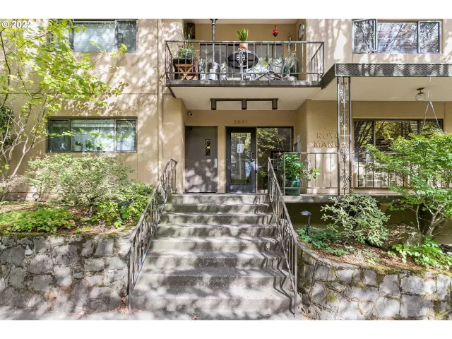 MLS: 22045292 Condo For Sale