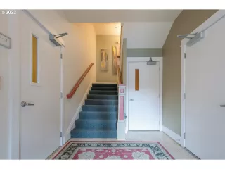 Photo #1: 22045547 Listing