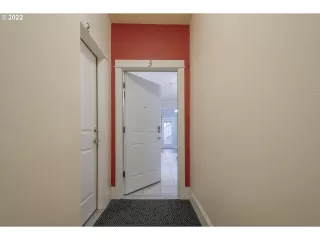 Photo #2: 22045547 Listing