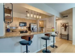 Photo #3: 22046362 Listing 