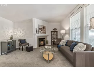 Photo #2: 22047351 Listing 