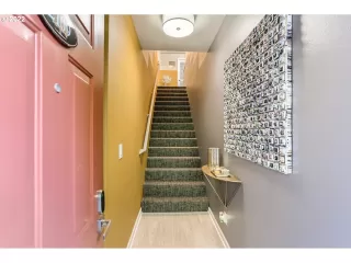 Photo #4: 22047404 Listing