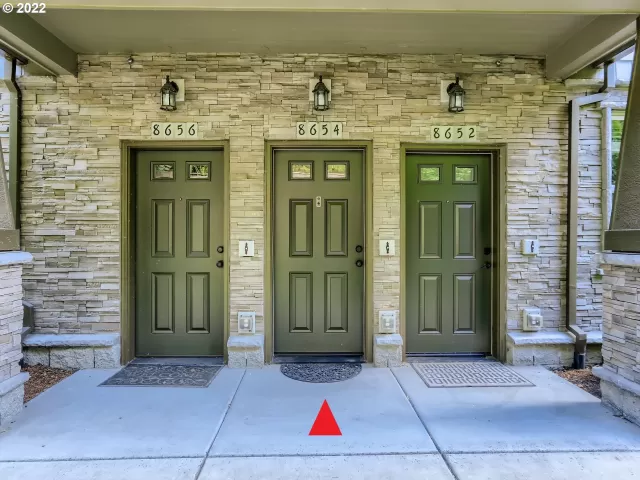 MLS: 22048676 Condo For Sale