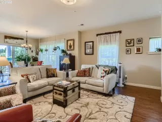 Photo #4: 22048676 Listing 