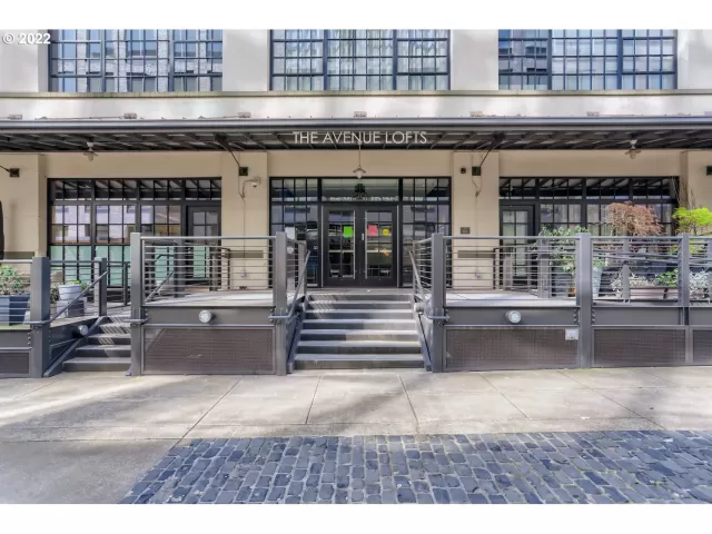 MLS: 22052889 Condo For Sale