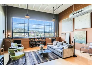 Photo #4: 22052889 Listing