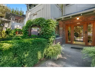 Photo #2: 22053626 Listing