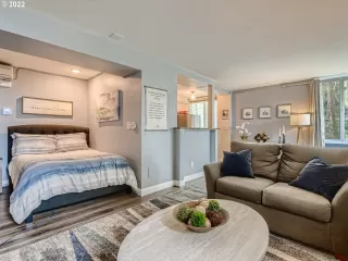 Photo #2: 22054090 Listing 