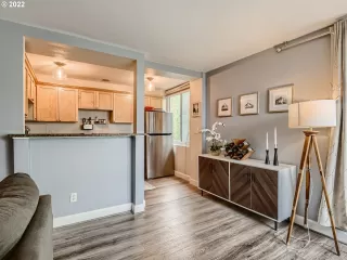 Photo #6: 22054090 Listing 