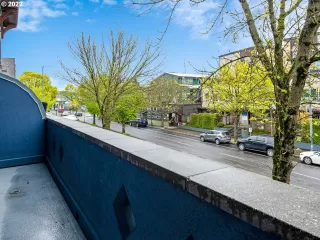 Photo #4: 22054886 Listing