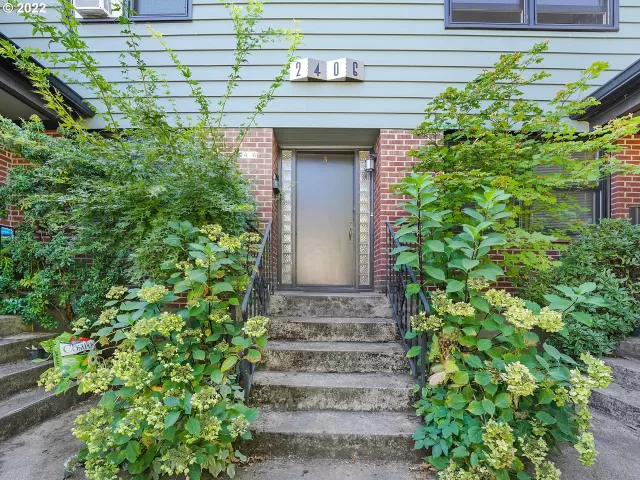 MLS: 22056861 Condo For Sale