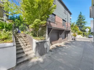 Photo #3: 22056861 Listing